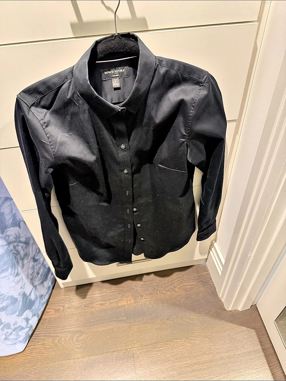 Banana Republic Non-Iron Classic Fit Shirt Black Size 6